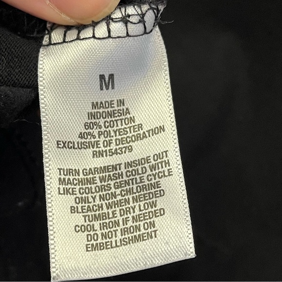 Aeropostale Classic Crew T-Shirt. Size Medium. In good used condition! - Picture 4 of 5